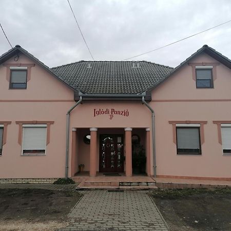 Iglodi Panzio Hotel Kunszentmárton Exterior foto