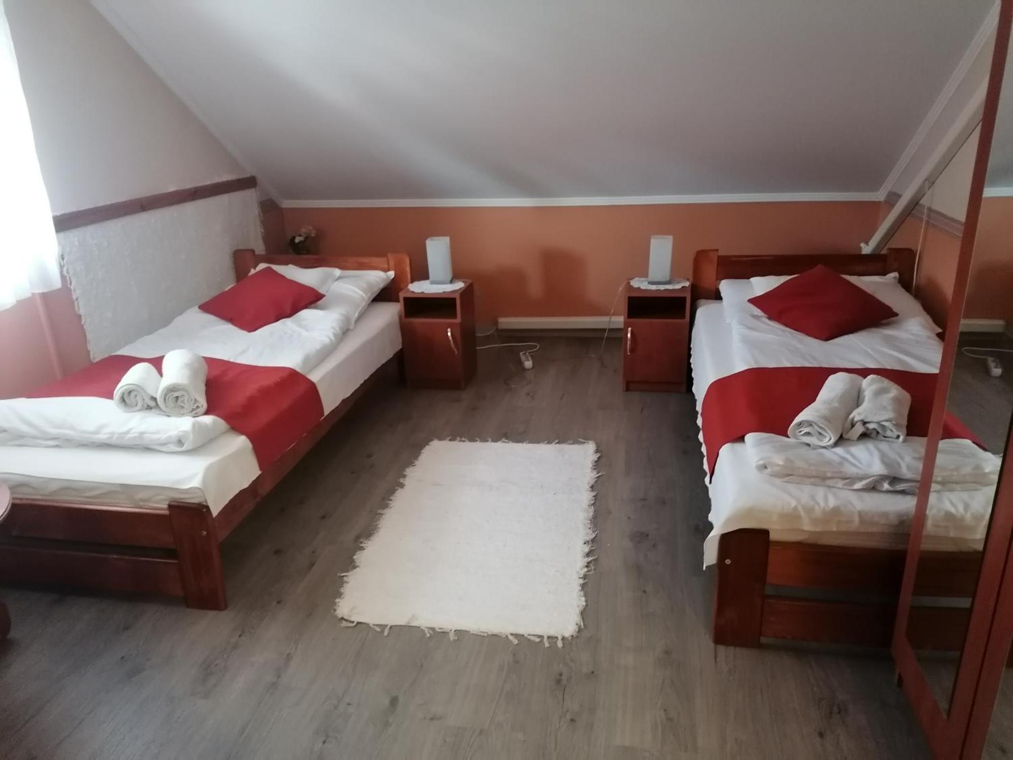 Iglodi Panzio Hotel Kunszentmárton Exterior foto