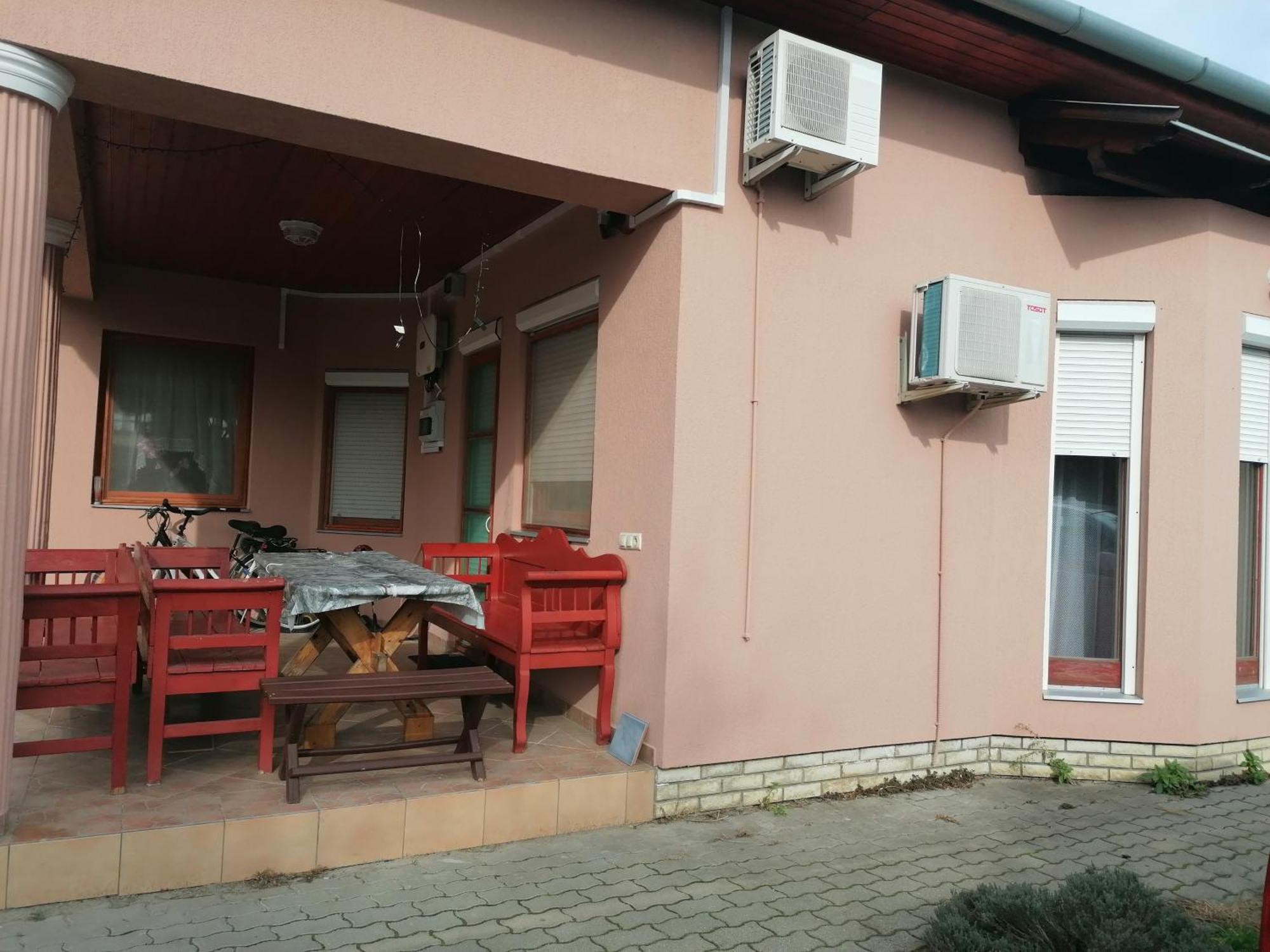 Iglodi Panzio Hotel Kunszentmárton Exterior foto
