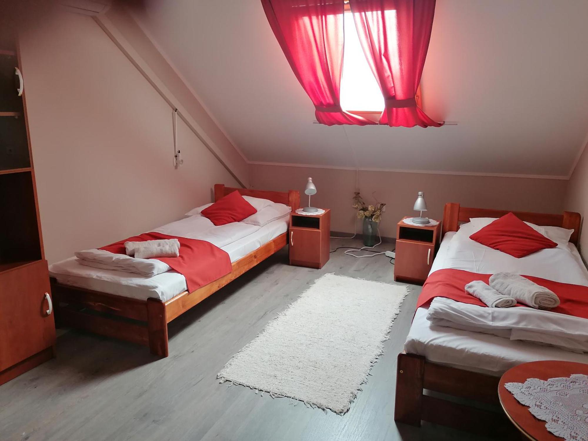 Iglodi Panzio Hotel Kunszentmárton Exterior foto